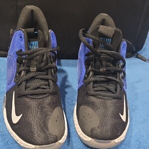 Nike KD Women size 7.5